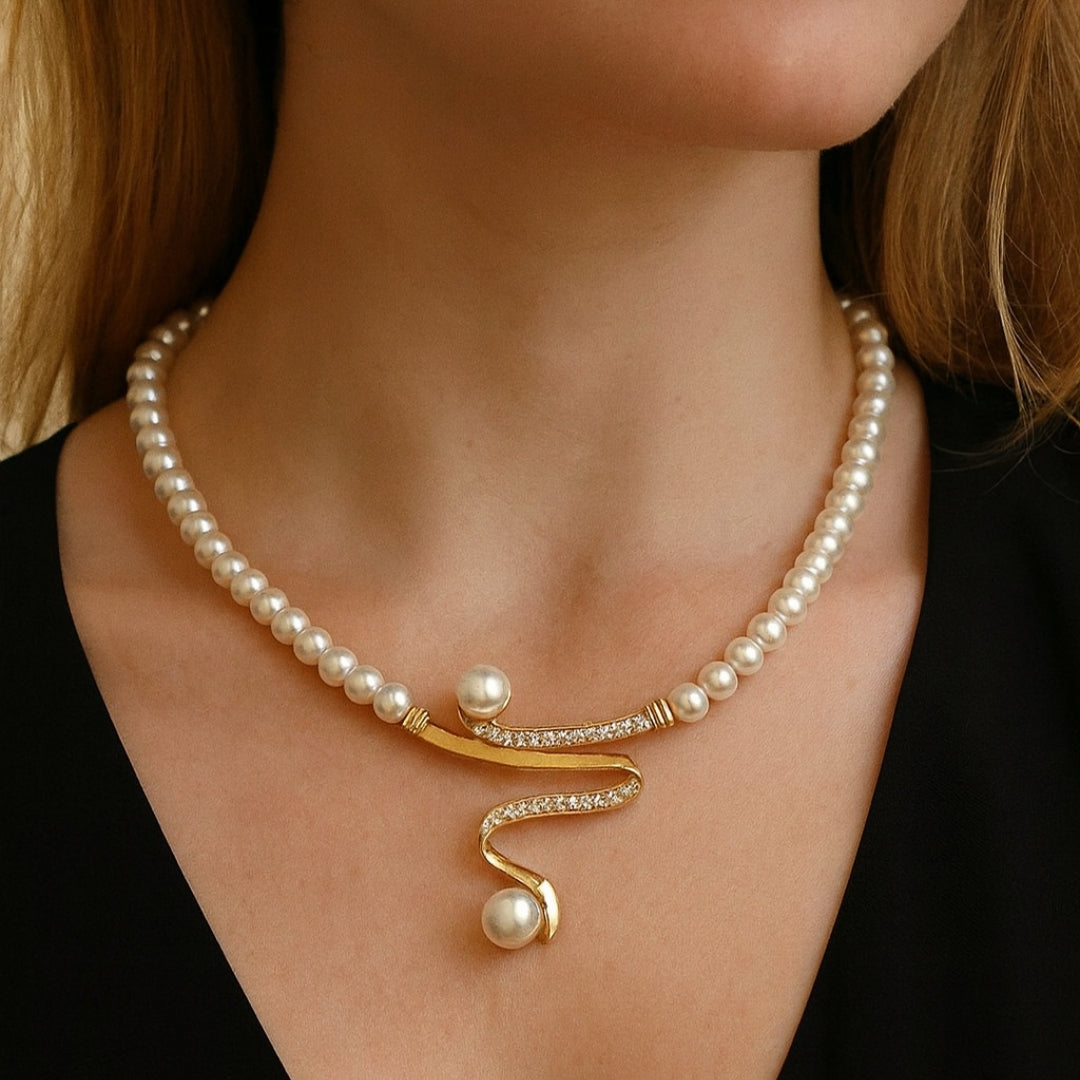 Elegant Set of Natural Pearl Earrings and Necklace