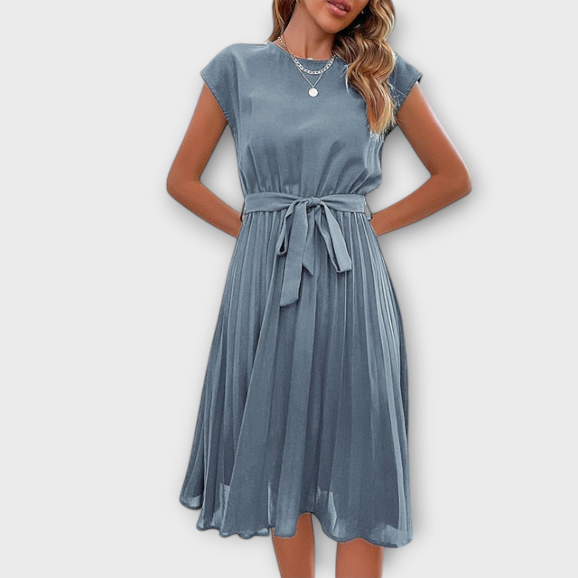 Claire | Manga corta, plisado, vestido midi casual