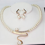 Elegant Set of Natural Pearl Earrings and Necklace